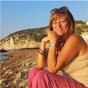 Adoro insegnare, i miei alunni mi adorano e percepiscono la passione con cui lo faccio . Ho avuto grandi soddisfazioni da loro